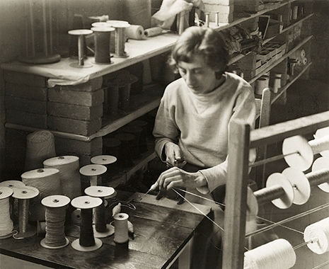 Anni Albers at Black Mountain College: 1938-42. (Photograph by Claude Stoller) Anni Albers at Black Mountain College: 1938-42. (Photograph by Claude Stoller)