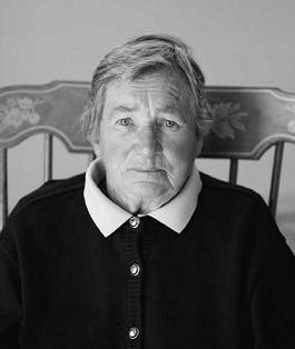 Agnes Martin Bio Agnes Martin Bio