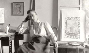 Hilma in her studio at Hamngatan (1895)