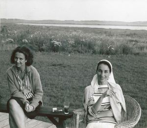 Jane Freilicher and Jane Wilson, photograph by John Jonas Gruen (1962)