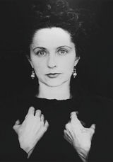 Kiki Smith Biography Kiki Smith Biography