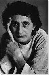 Anni Albers Photo