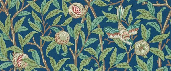 أحد تصميمات ورق الحائط الخاصة بـ William Morris.