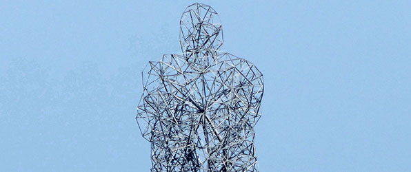 Gormley's sculpture unnerves students