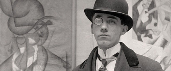 جينو سيفيريني عام 1913 في ليلة افتتاح معرضه في معرض مارلبورو بلندن.