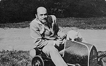 Graham, John Biography, Art & Analysis