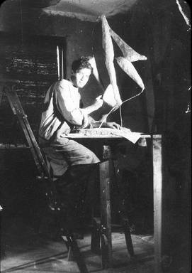 Ibram Lassaw working on his first fully abstract sculpture in 1933, age 20
