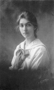 Berenice Abbott's High School senior photograph. Photo by Webb Studio, Cleveland, Ohio