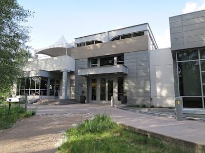 The Aspen Institute was a nonpartisan platform for promoting humanist beliefs.