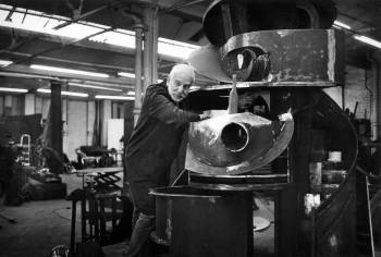 Caro in his studio, a converted piano factory, in Camden, North London. Photo: Anne Purkiss