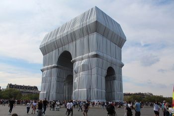 In 2021, Paris’s famous monument stands as tribute to the work and vision of Christo and Jean Claude. <i>L'Arc de Triomphe, Wrapped</i> (2011) at Place de l’Étoile, Paris.