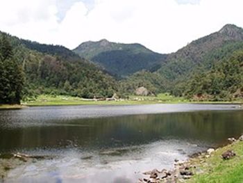 The Zempoala Lagoon in Cuernavaca, the place of Clausell's accidental death in 1935. The area's natural beauty saw it gain National Park status the following year.