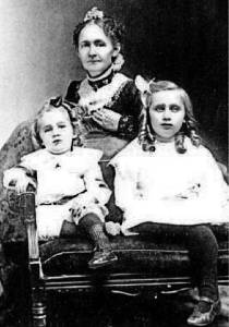 Anna Mary Robertson Moses with two of her children - (c. 1900)