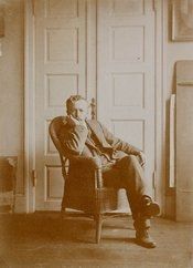 Vilhelm Hammershøi in his apartment at Bredgade 25 (c. 1912).