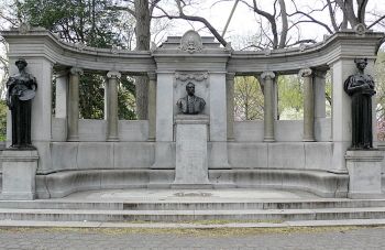 Hunt's contributions to the field of American architecture was commemorated with this memorial created by Daniel Chester French in 1898. Located in Manhattan's Central Park, it was placed directly opposite Hunt's <i>Lenox Library</i> (1871-77) where today <i>The Frick Collection</i> art museum stands.