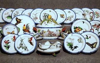 Bracquemond's <i>Service Rousseau</i> (c. 1867) used the asymmetrical composition and images of 200 flowers, birds, and butterflies from Hokusai.