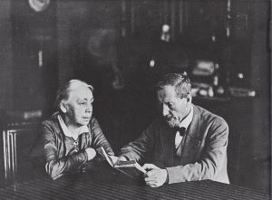 Käthe and Karl in their Berlin apartment (1924)