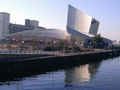 <i>Imperial War Museum North</i>, Manchester, England (2001). It won “Building of the Year” by the British Construction Industry, and “Visitor Attraction of the Year” by the Tourism Board, both in 2003