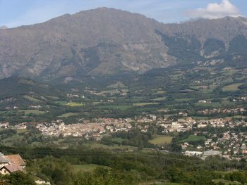 The French alpine village of Saint-Bonnet-en-Champseur, where Maier spent a significant portion of her childhood with her maternal relatives.