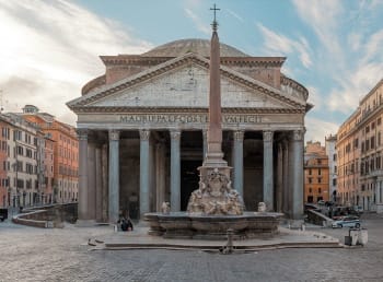 The Pantheon in Rome, which Paalen would have studied during his time in Rome.