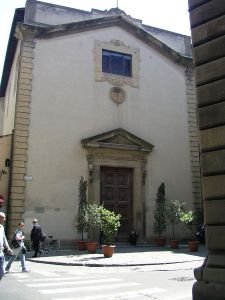 A recent photograph of the San Michele Visdomini church in Florence, where Pontormo's largest oil painting, created as the altarpiece in 1518, can still be found today.