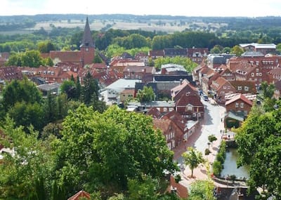 Richter learned of Karl Marx and punk music in the quiet suburb of Lütjenburg (home to fewer than five thousand inhabitants).