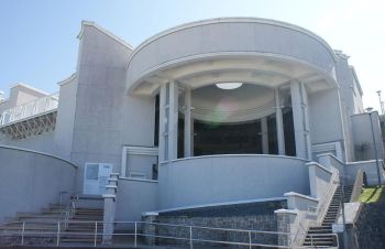 Tate St Ives, a museum space established by Tate in 1993 to celebrate the region of St Ives and its ongoing legacy.