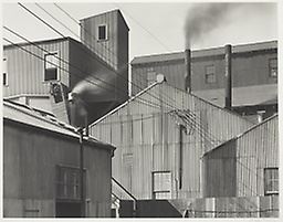 <i>Factory, San Francisco</i> (1932) is notable for its realism