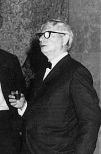 Louis Kahn, a towering figure in modern American architecture, emphasized the use of natural light, geometric clarity, and a sense of space and materiality.