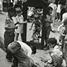 Helen Levitt: New York (Children with Broken Mirror) (1939)