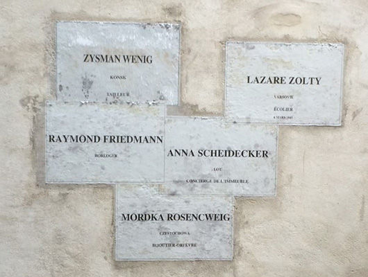 The Inhabitants of the Hôtel de Saint-Aignan in 1939 (1998)