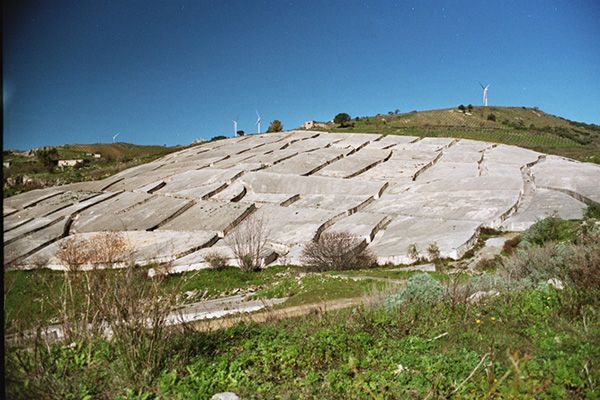 Cretto di Burri (1985 - 2015)