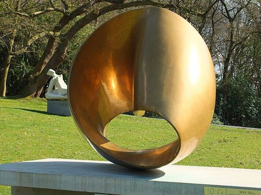 Max Bill: Endless Ribbon (c. 1953-56)