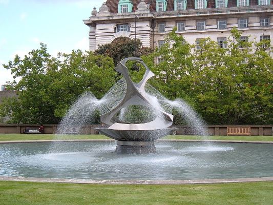 Revolving Torsion Fountain (1972-73)