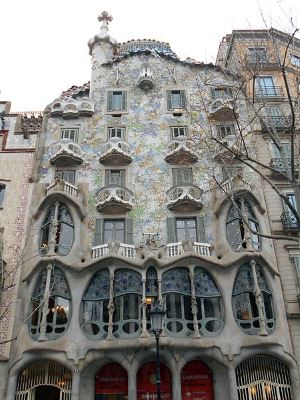 Casa Batlló (1904-06)