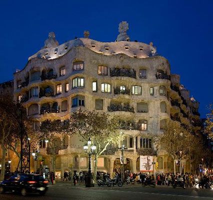 Casa Milà (1905-10)