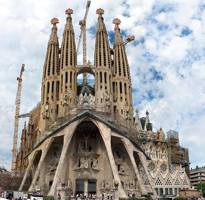 Expiatory Church of the Sagrada Família (1882 - Present)