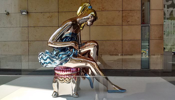 Seated Ballerina (2017)