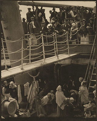 Alfred Stieglitz: The Steerage (1907)