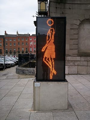 Suzanne Walking in Leather Skirt (2006)