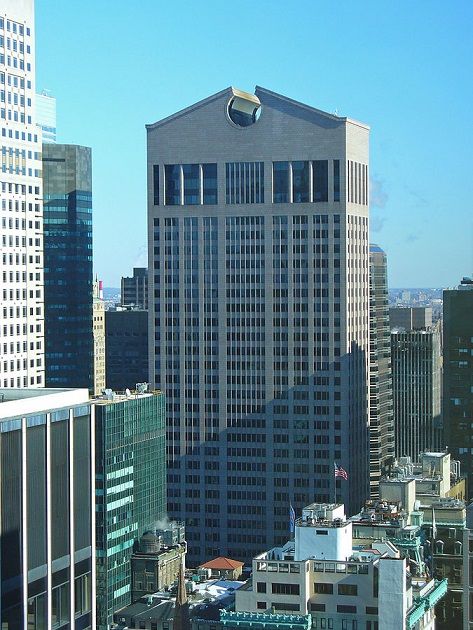 Philip Johnson: The AT&T Building, New York (1984)