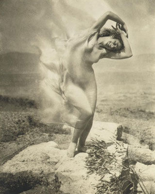 Wind Fire, Thérèse Duncan on the Acropolis (1921)